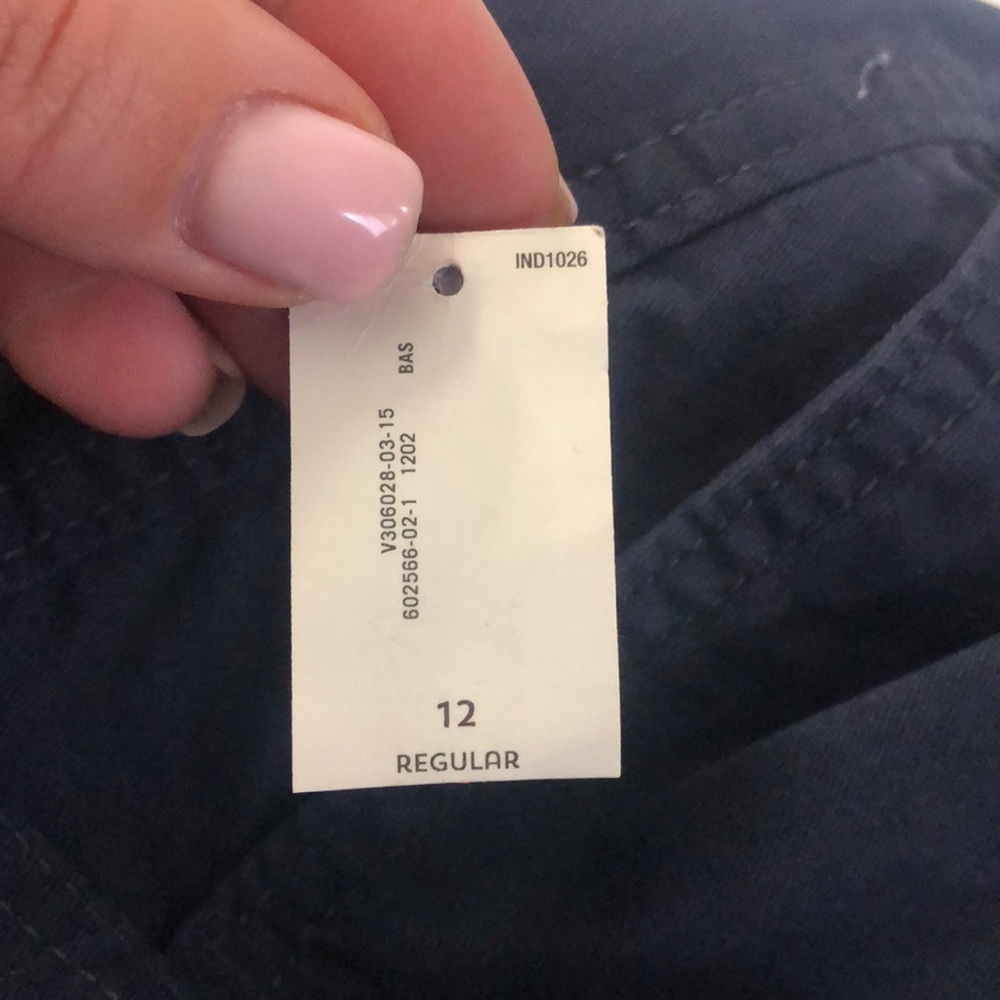 Old Navy Skiny pants - Picture 7 of 7